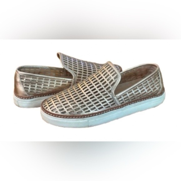 Antonio Melani Lace Rhinestone Slip On Sneakers size 8.5 - Picture 2 of 4